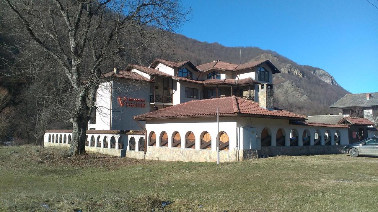 Family Hotel Virgin 里巴里卡 外观 照片